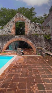 En Hacienda Cocoyoc tenemos: ✔️ Hospedaje ✔️ Restaurante ✔️ Canchas deportivas y campo de golf ✔️ Albercas al aire libre ✔️ Spa y temazcal ✔️ Hermosos jardines y spots para tus fotos ¡Y a solo 1 hora de la CDMX! | Hotel Hacienda Cocoyoc