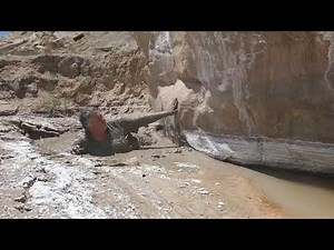 146b-Mud Bath In My Jeans, Bath Continues