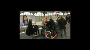 INFIDELIX Bekannt aus dem Berlin U - BAHN Rap Video wurde grundlos von Kontrolleuren der BVG zusammen geschlagen hier sein Statement dazu BITTE TEILEN ⬇ I was debating not posting this but I think it needs to be discussed. I was riding today to Warshauer and we got controlled by the ticket guys. I have a VALID monthly ticket and the guy who was with me did not have a ticket. He ran, and because he ran.. the controllers took my monthly ticket and said they would keep it as my "punishment" for him