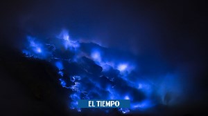 El misterioso volcán que lanza lava de color azul
