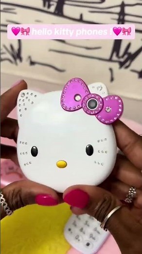 cute hello kitty flip phones !! #kawaii #sanrio #hellokitty
