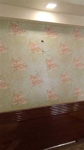 Wallpaper in floral pattern light colour#interiordesign #wallpaperengine