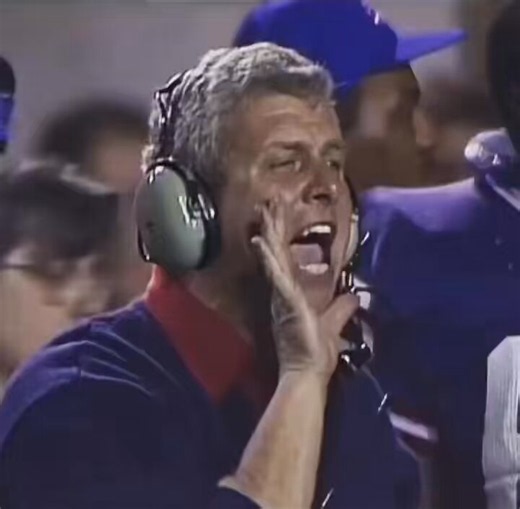When Scott Norwood went wide right and the Giants won Super Bowl XXV.(video: @BackThenFB)