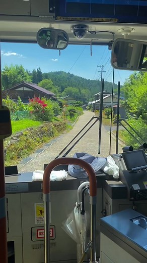 Felt Japanese vibes on the bus trip in the countryside. #japan #japantrip #japanvibes #japantravel #japanvlog #countryside #日本 #旅 #田舎 #夏