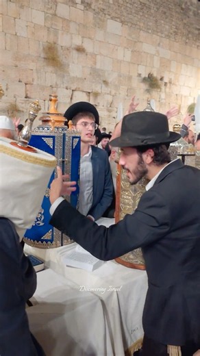 Simchat Torah Celebration 🇮🇱: Second Hakafot at the Western Wall in Jerusalem, Israel