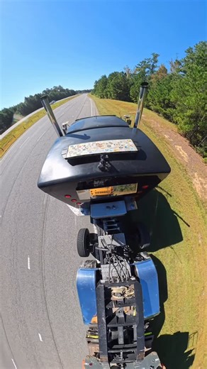 Mike Cervero on Instagram: "Hauling a 60k lb material handler. #hockadaystowing #108"