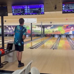 Congrats to Kevin Cross for shooting this no doubter 300 with his Black Widow 2.0 Hybrid at Royal Family Bowling Center! 👏 #HammerBowling #BlackWidowHybrid #HK22 #HyperKinetic22 #NothingHitsLikeAHammer 🔨 | Hammer