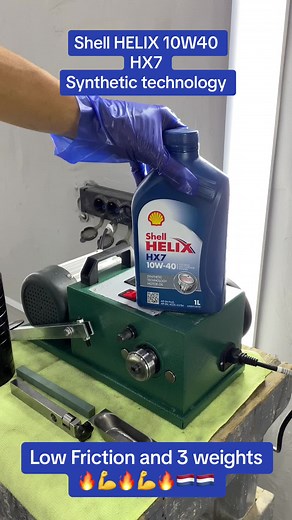 Shell HELIX 10W40 HX7 Synthetic Technology - Low Friction and 3 Weights