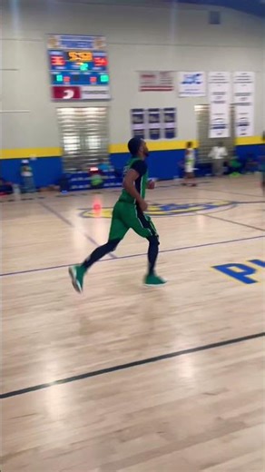 A few clips from ABA Mississippi Lucky Ducks Thomas Winters! 40 point performance! 🟢⚫️