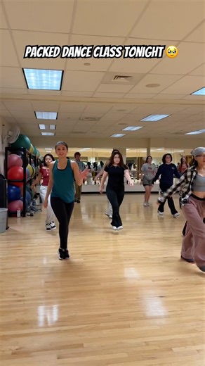 POV you walk into my dance class 🥹 Heart so full from the amazing energy + joy #dance #danceclass