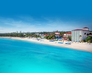 Breezes® All-Inclusive Beach Resort | Breezes Nassau Beachfront Hotel