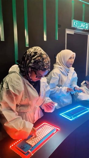 Bomb Battle The Curve on Instagram: "From the first mission to the last second on the timer, TM Technology Services turned the whole room into a playground of chaotic teamwork. No warm-up, no slow start — just instant transformation: ⚡ Bursting into action like they’ve been waiting for this all week 🗣️ Shouting clues across the room, laughing while trying to stay coordinated 🤣 Panicking-but-not-really when the timer dropped to the last seconds 🍉 Looking for fruits in pure chaotic harmony 🤝 E