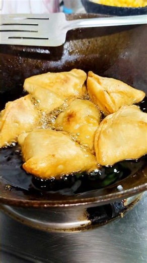 Crispy Singara 😍 | Bengali Street Style Samosa Recipe | Easy Crunchy Tea Time Snacks