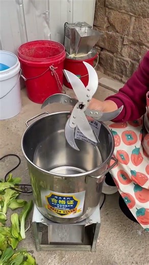 Best Vegetable Chopper Machine for Poultry Farming 🐔 | Easy Feeding Solution#FarmingTools