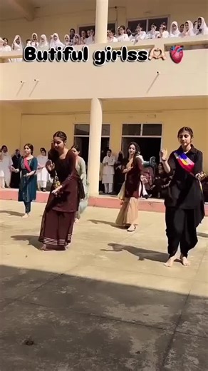 Exploring College Life with Crew 07