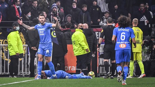 Incidents OL-OM: ce que l'on sait du lanceur présumé de la bouteille sur Payet