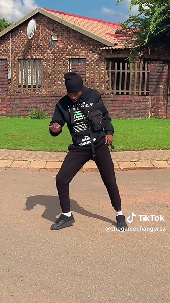 Mastering Your Dance Moves: Improve with Fun Challenges