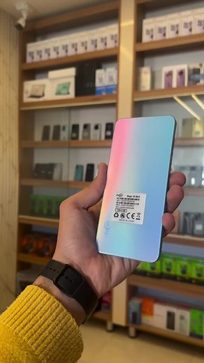 Phone With No Camera? A New Kind of Mobile Experience