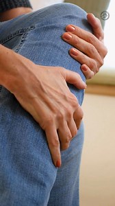 Burning pain in your shins? 🔥 It could be shin splints! Learn the common causes and follow us for some simple tips to find relief at home. #shin splints #runninginjury #legpain #workout #recovery | NAT Global Campus