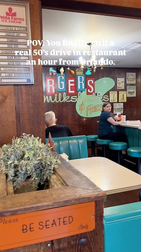 Andy’s Igloo Drive In restaurant in Winterhaven 🍔🥤This 50’s drive in restaurant has been opened since 1951 in Winterhaven. The prices here for food are amazing too! Cash ONLY #orlandoeats #orlandofood #orlandofoodie #thingstodoinorlando #50s #1950s | Beercutieandfoodie