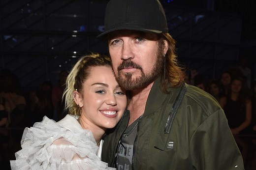 Miley Cyrus Addresses Estrangement with Dad Billy Ray Cyrus as She Calls Mom Tish Cyrus 'My Hero'