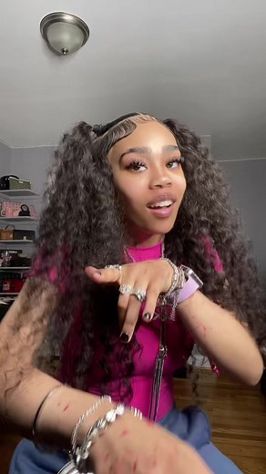 pink bodysuit: @PUMIEY 💕