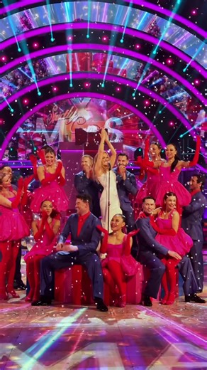 @BBC Strictly ✨ !! Thanks for going XMAS with me … you can stream XMAS exclusively on Amazon Music, download from the official store, and buy on limited edition 12” Zoetrope, gold vinyl, and CD NOWWWW!! 🎁🎁🎁 kylie.lnk.to/XMAS