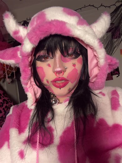 :) #fyp #goth #06 #puppygirl #alt