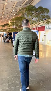 Shy man loses his nerve | Adam Barta