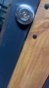 1.9K views | #datosconpasion Si, trabajamos muy bien el acero para crear el proyecto que tengas en mente. este es un proyecto de portón con madera en 6 pulgadas y pernos coche, acabado en Cerastain, Anticorrosivo y dientes de tiburón para mayor seguridad. Cotizanos, hacemos todo en Metal. +569 58566242 | Radio Pasión FM | Facebook