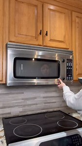 5K views · 19 reactions | Before guests arrive, it’s often the small details that make the biggest difference. High-touch surfaces, microwave messes, and kitchen stools are easy to forget. Homeaglow helps handle the details so holiday hosting feels easier. #holidayhosting #cleanhome #hostingtips #kitchencleaning #prepartyprep homedetails | Homeaglow | Facebook