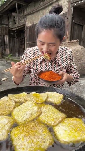 Spicy khichdi eating challenge - Spicy food challenge new video #food #foodie #mukbang #shorts