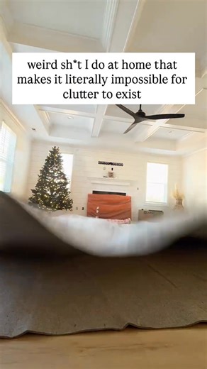 STEAL MY TRICKS 🔥👇🏻 Being the lunatic that’s been obsessed with decluttering and purging since she was a kid, I know EXACTLY what it takes to live in a calm, clutter-free home that you can actually look forward to coming home to. (PSST-Comment “CLEAN” for the full guide on how I do this in only 30 mins/day!) … and now I help busy women just like you take back their peace (&their sanity) without all the fancy aesthetic, color coded homes or pinterest vibes. 🫡 So here are 5 non-negotiable decl