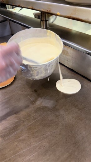Pancake making asmr 😋🥰 📍the original pancake house Cleveland, Ohio - #pancakes #bts #breakfast #syrup #asmr