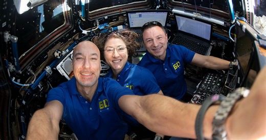 NASA Astronauts Have Brought Their Phones to Space for the First Time