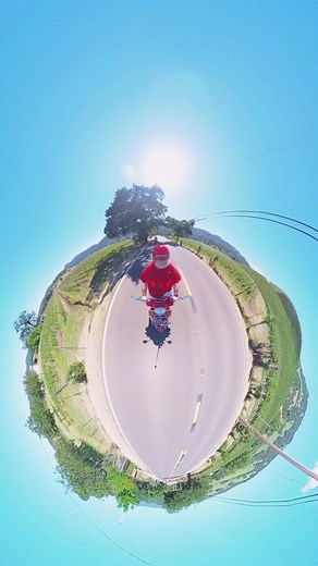 Mrs. Claus finally decided that she wanted her very own Italian Vespa scooter! I’m so proud of her! We went on a little adventure together. #santa #santajclaus #vespa #vespagts300 #mrsclaus
