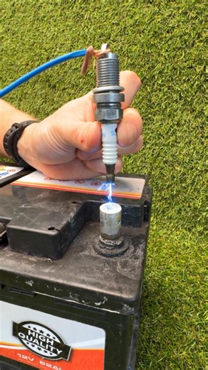 163K views · 232 reactions | Connect car battery and fuse, create magic | Panda Curioso | Facebook