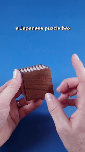 Secret stash box with two hidden compartments! 😎 #clever #puzzle #woodcraft #chess #stashbox