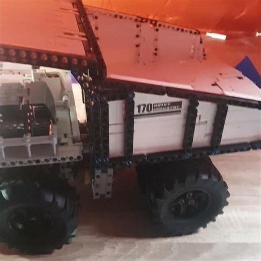 j'ai fini mon plus gros lego 2044+