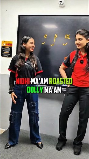 Nidhi Mam Roasted 🥶😂!! #vidyapeeth #physicswallah #alakhsir #motivation #viral #ytshorts