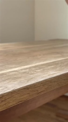 Handmade Craft on Instagram: "Portable Compact Vise with a Dovetail Clamp I was introduced by @microjig to a handy portable bench vise made with the “MatchFit Grr-rip Clamp,” and I’d like to share it with you! After trying it, I found it to be truly compact and convenient. Most portable bench vises on the market are fairly large, so this one is a real game-changer. The design is simple enough that you could make your own, but if you’d rather save the time and effort, I recommend getting the fini