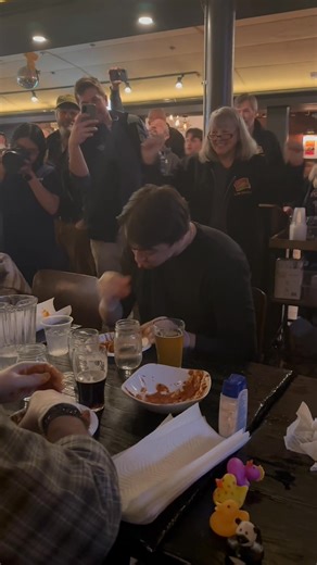 Congratulations to the winners of our 2026 Atomic Wing Eating Contest! To everyone else… better luck next year 🤷🏼‍♀️ #AtomicWings #WingEatingContest #NorthShoreEats | Hale Street Tavern Oyster Bar