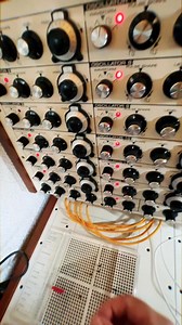 Here’s some improv vocoding with the Analogue Solutions AS Vocoder (Colossus install). https://www.analoguesolutions.com/vocoder Deep, low-pitched speech runs straight into the vocoder, while Oscillator 1 takes the role of carrier. We’ll be posting the full video on the channel soon—check out others in the meantime! . . #vocoder #analogue #analoguegear #analogueinstrument #analogueinstruments #analoguehardware #synth #synths #synthgear #synthpatch #synthsetup #synthrig #synthstudio #synthsofinst