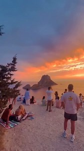 Sunset vibes 🌅 | Deep Tech Minimal