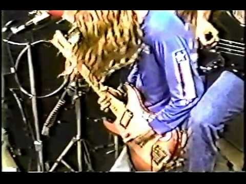 Nirvana - Sifting (Live 2 camaras)