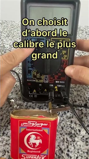 Comment utiliser un multimétre pour mesurer une tension électrique ?