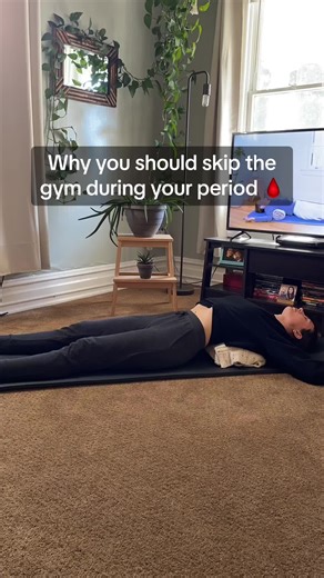 Skip the gym during your period 🩸 Intense exercise during your period puts additional stress on your body, causing you to pump out cortisol. This converts into stored fat 😳 especially around mid waist and hips! If you want to workout during your period 🩸 and actually receive benefits, then it’s best to focus on movement that doesn’t increase cortisol production or stress. The solution… Restorative Movement! Walk•Mat Pilates•Yin Yoga•Foam Rolling•Breathwork #restorativeworkout #menstrualcycle