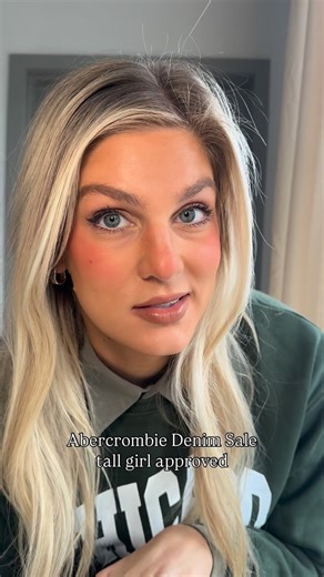 Lindsey on Instagram: "it’s our time 🦒🦒 @abercrombie offers longs & extra longs - sale ends tomorrow 2/2 !!!! comment JEANS & I’ll send 🔗 (additional 15% off everything with code SHOPDENIM)"