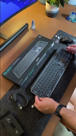 MX Keys S Logitech Keyboard Unboxing #Logitech #MXKeys #unboxing #desksetup