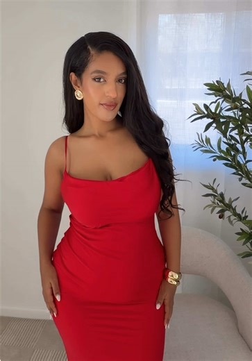 Stylish Red Dress Inspiration for Modest Fashion